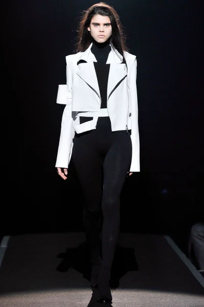 Look 12